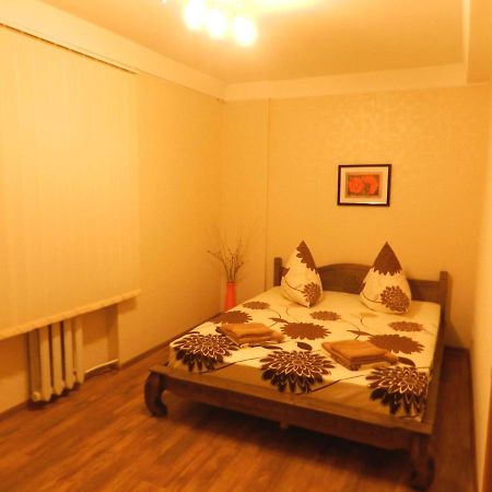 2-Room Apartment On Haharina Street 1-A. Center Zaporizhia Exterior foto