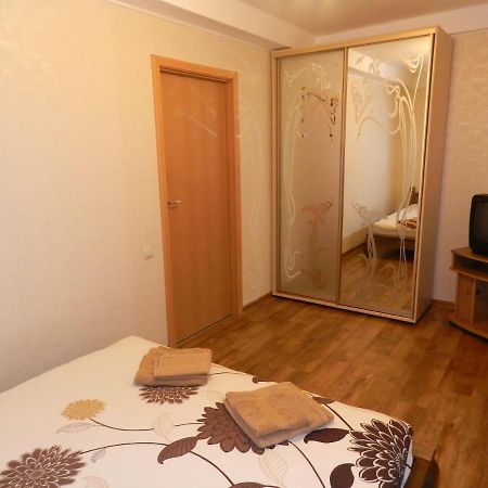 2-Room Apartment On Haharina Street 1-A. Center Zaporizhia Exterior foto